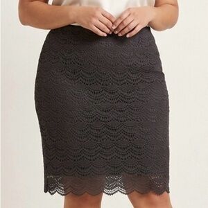 Crochet Lace Scalloped Black Skirt Sz 14 Pencil Cocktail Party Professional NWT
